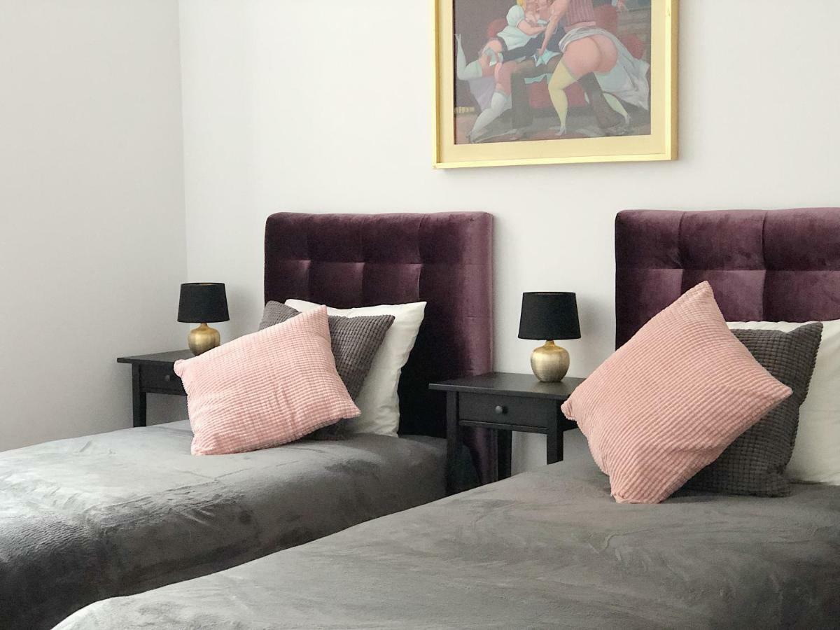 Tcf Home - Big Apartment With Free Garage Krakau Buitenkant foto
