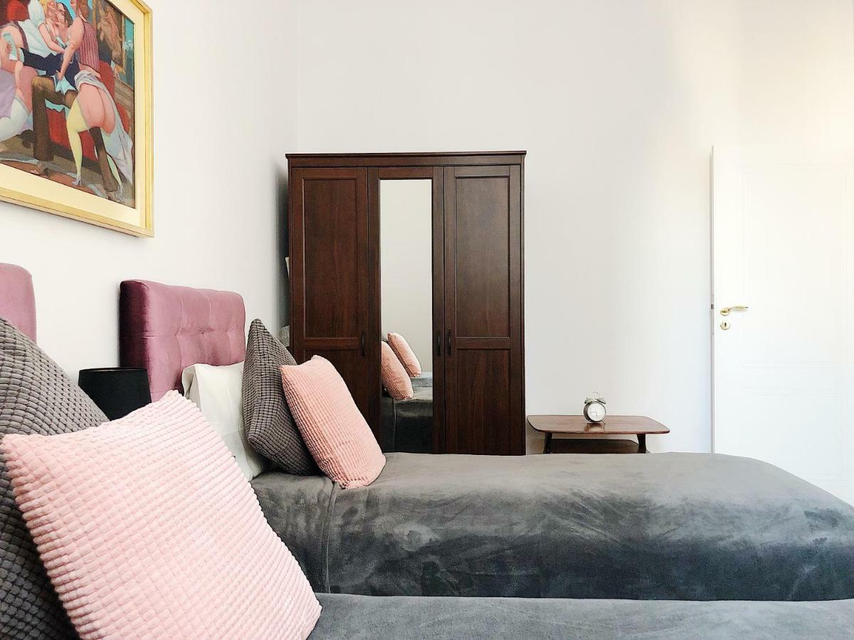 Tcf Home - Big Apartment With Free Garage Krakau Buitenkant foto