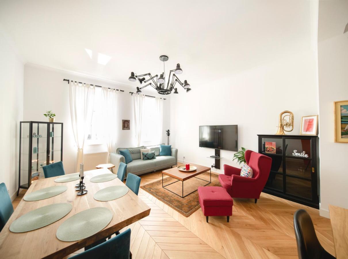 Tcf Home - Big Apartment With Free Garage Krakau Buitenkant foto